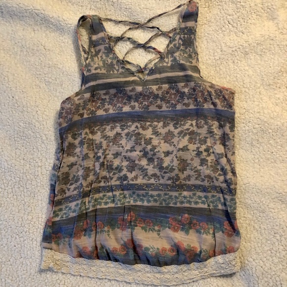 ⭐️4/$20⭐️ Eyelash Couture BOHO top - Picture 2 of 3